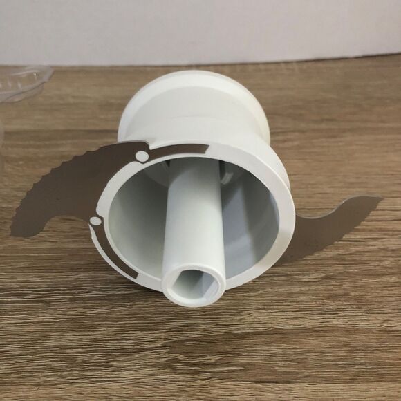KitchenAid KFP0930CUO Mini Multipurpose Blade for 9 Cup Food Processor White - Picture 7 of 8